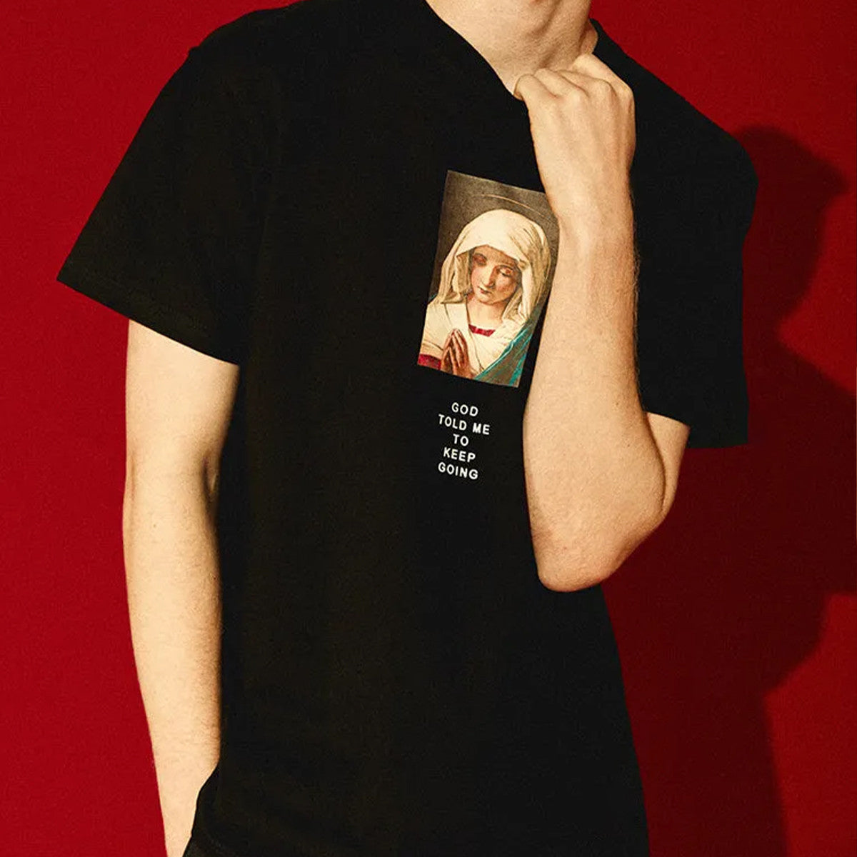 casual-streetwear-black-tshirt-display.jpg